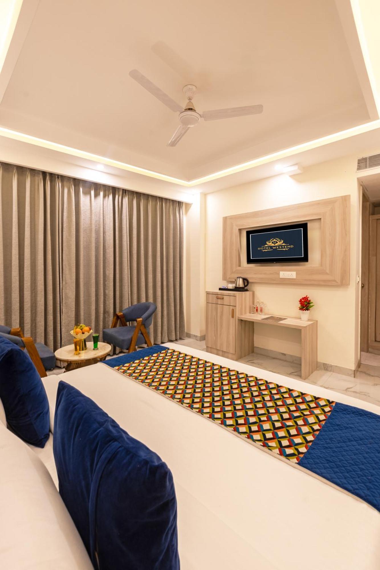 East End Mahipalpur Delhi Airport